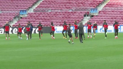 Ligue des champions: le PSG prêt à affronter le Barça