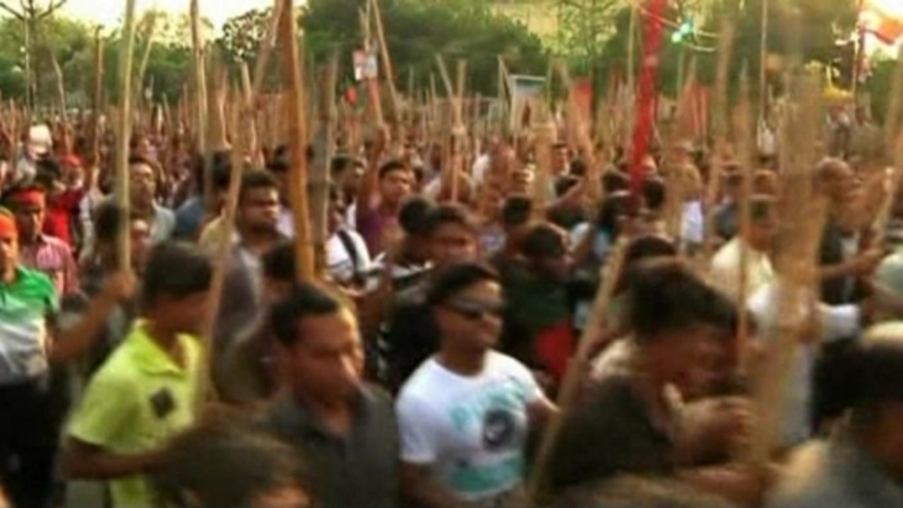 Violent protests hit Bangladesh