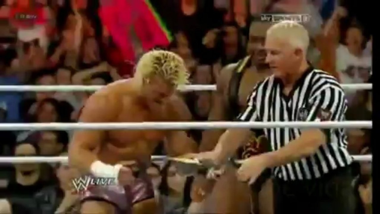 Dolph ziggler cash in Money in the Bank Raw 08 De Abril 2013