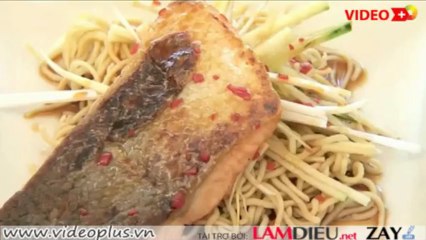 Cach lam mon ca hoi chien gion an kem voi salad mi