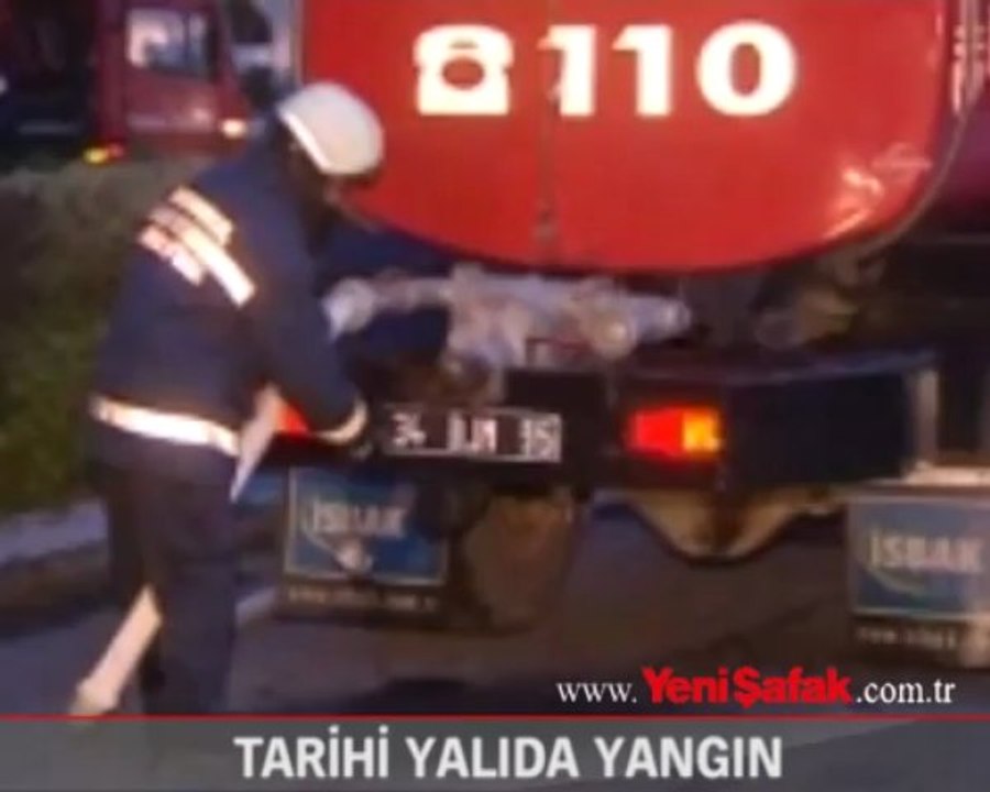 Tarihi yalıda yangın