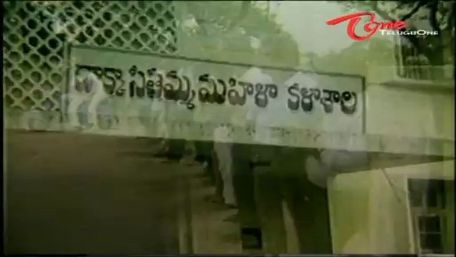 Jeevitha Slaps Funny Guy Who Came To Kiss Her