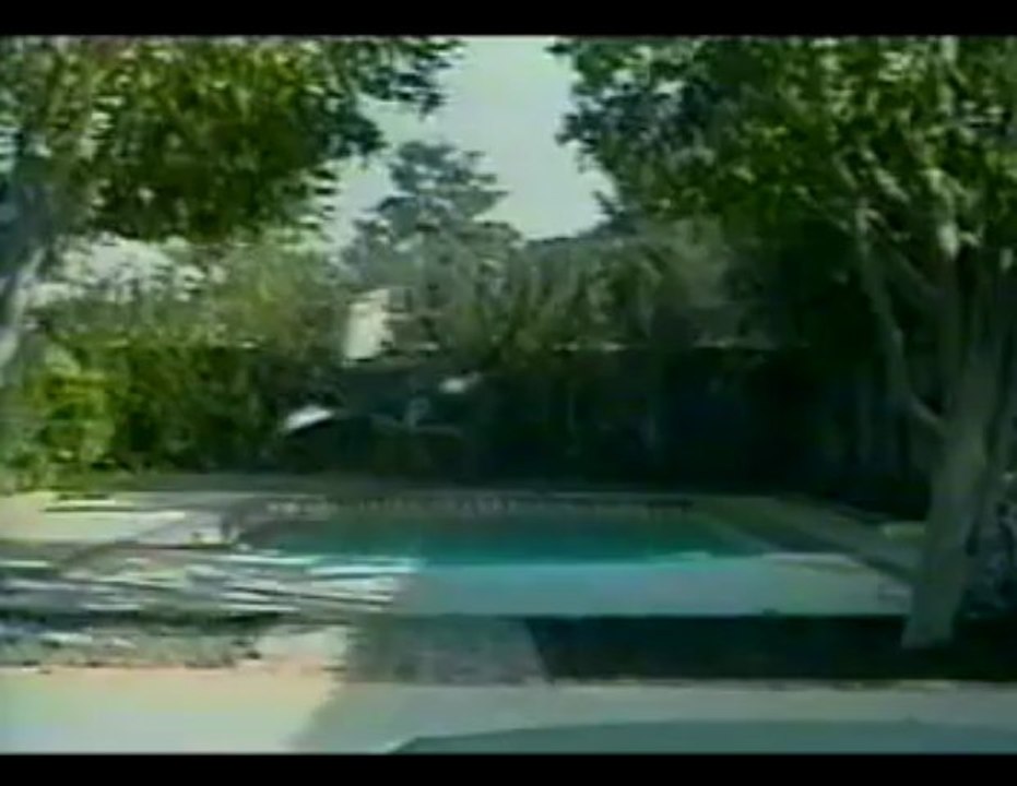 4funvids- pooljumper