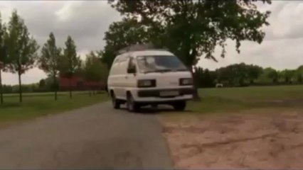 Sbarca a Roma “Bomber”, commedia pluripremiata del britannico Paul Cotter