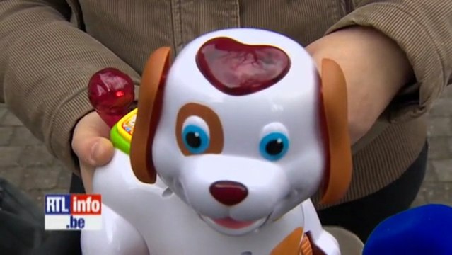 Bobby le petit chien qui veut n***** le monde