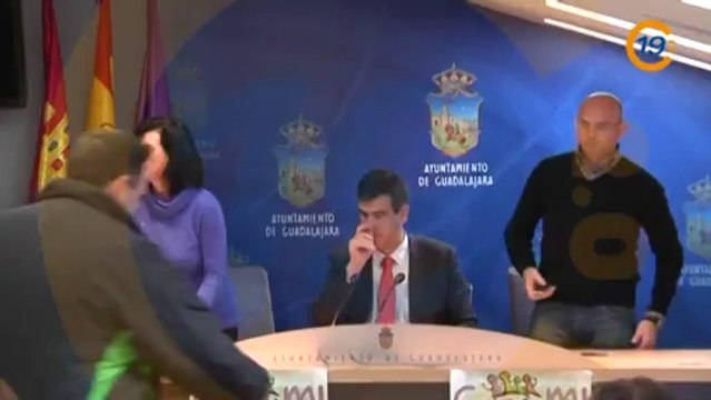 20130410 VTR MALIKIAN ENTRADAS AGOTADAS