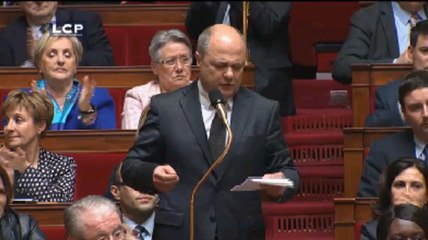 Moralisation: Bruno Le Roux et Jean-Marc Ayrault visent la droite