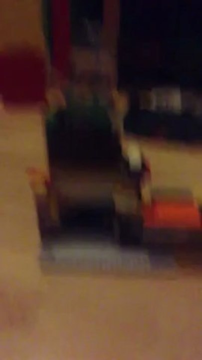 Distributeur d'eau en lego