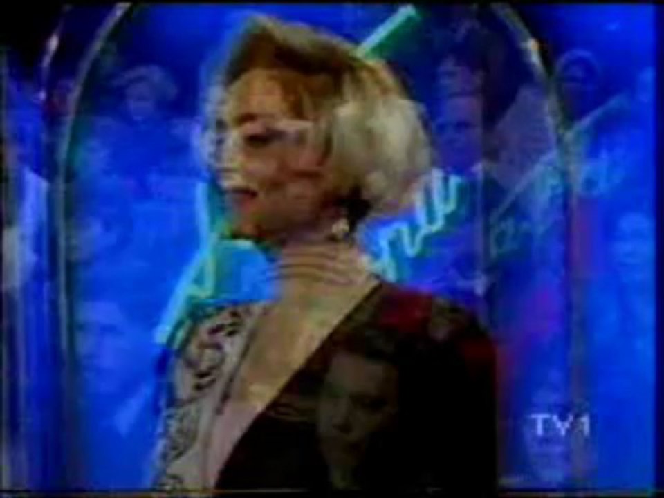 MERAL MANSUROĞLU - GÜN GELİR GİDERSEN ÇOK ŞEY İSTEMEM