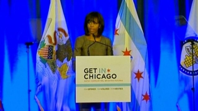 Michelle Obama wades into gun debate