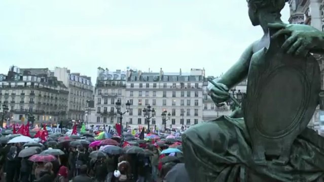 Franceses protestam contra a homofobia