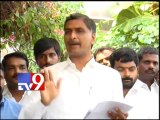 CM Kiran showing partiality on Telangana - Harish Rao