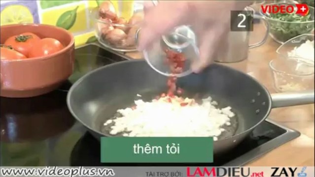 Cach lam mon ga nau nuoc dua va hung que kieu thai lan