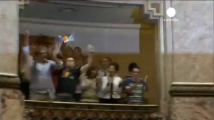 Uruguay parlamentosundan eşcinsel evliliklere onay