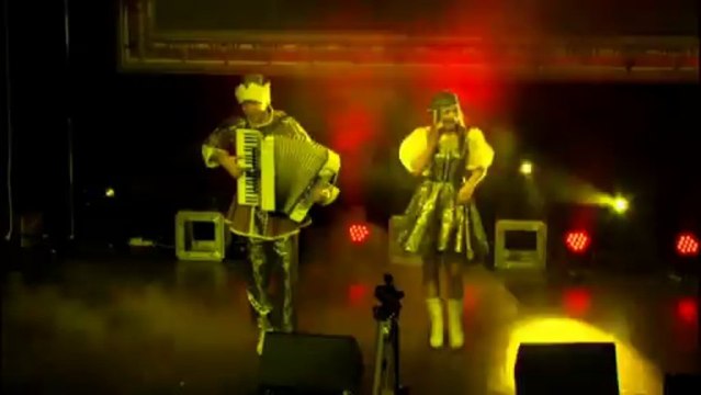 Аккордеон баян шоу на свадьбу баянист Максим Кириленко ДуэТ МаЖоРы Я люблю буги вуги стиляги 89236556955