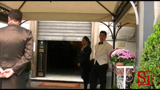 Napoli - Ztl, commercianti contro De Magistris: Vattene (10.04.13)