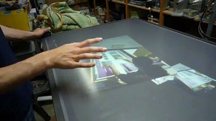 Get IT : réaliser sa table tactile à faible coût.