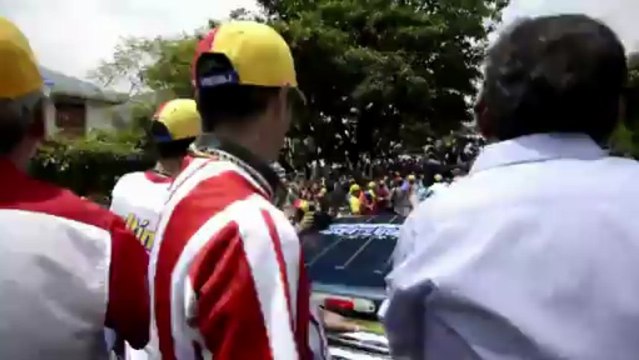 Capriles campaigns in the city of Merida