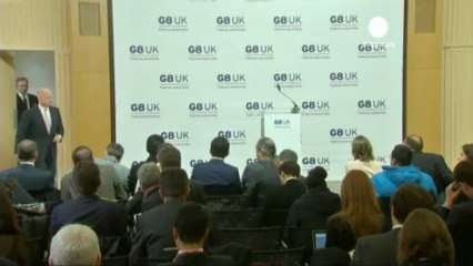 Les ministres des Affaires étrangères du G8, menacent...