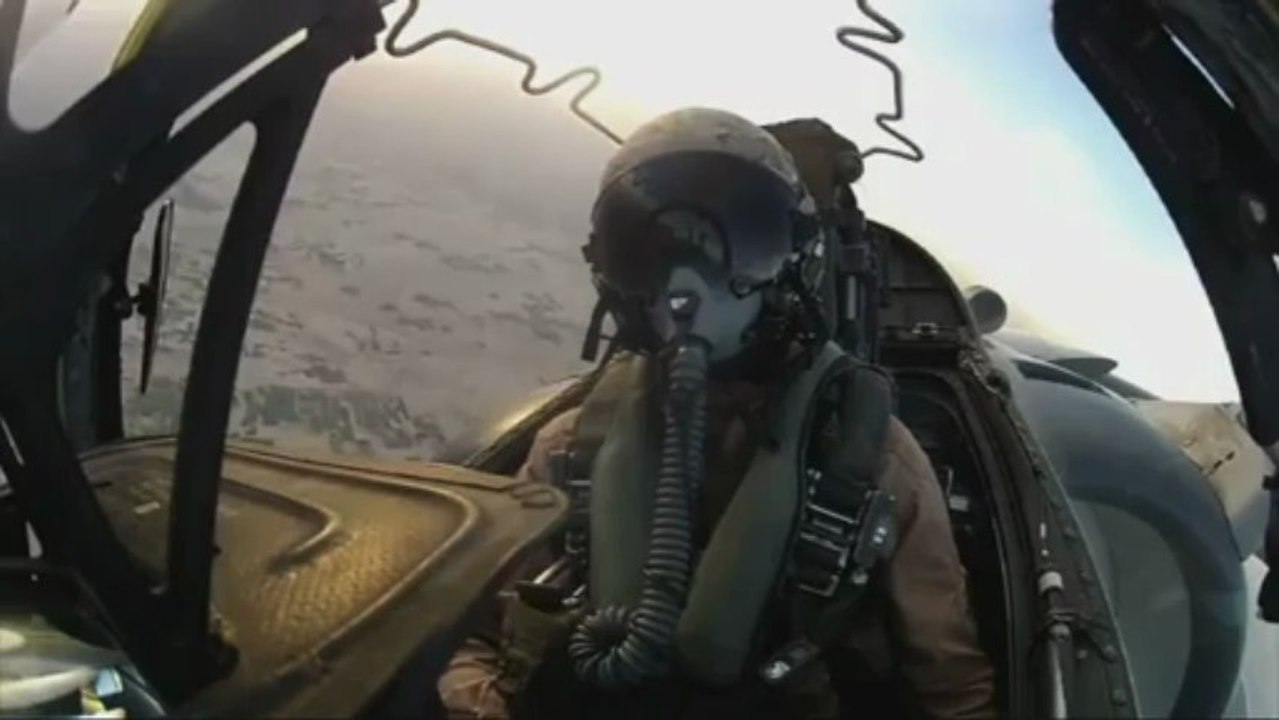 De son avion, un pilote envoie un message émouvant à son frère pour son mariage