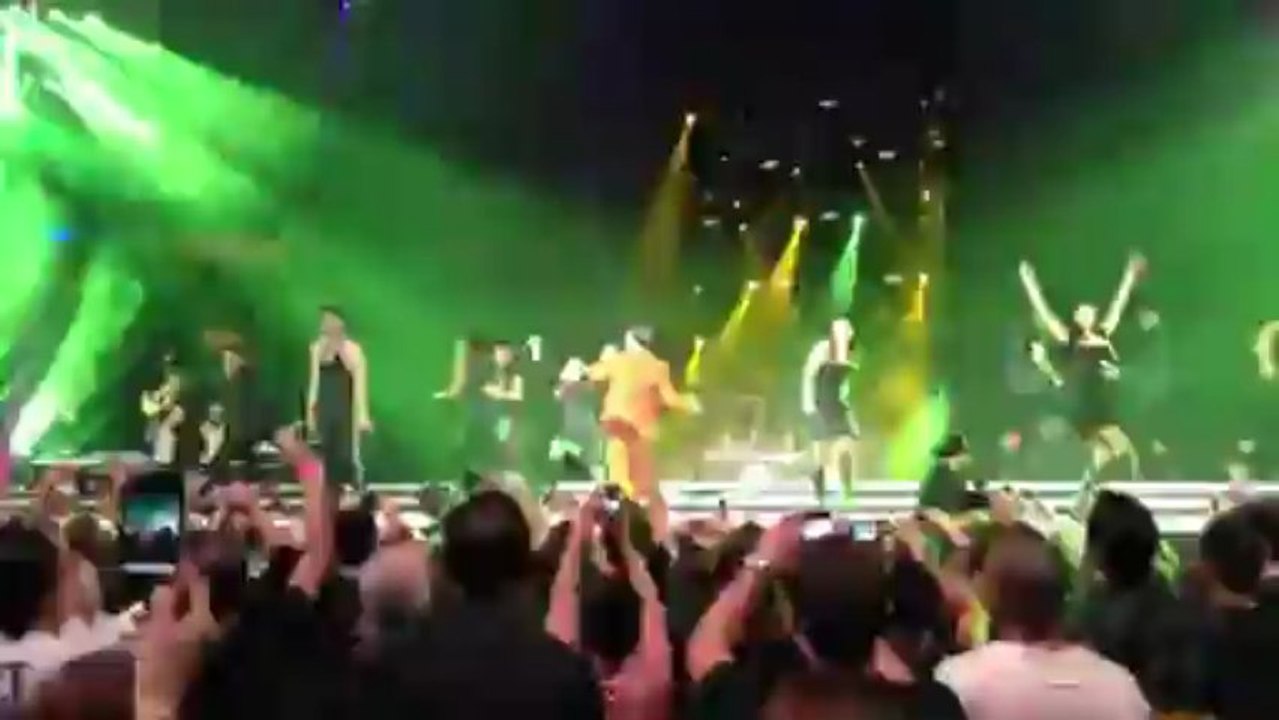 PSY & Madonna - Gangnam Style / Give It To Me