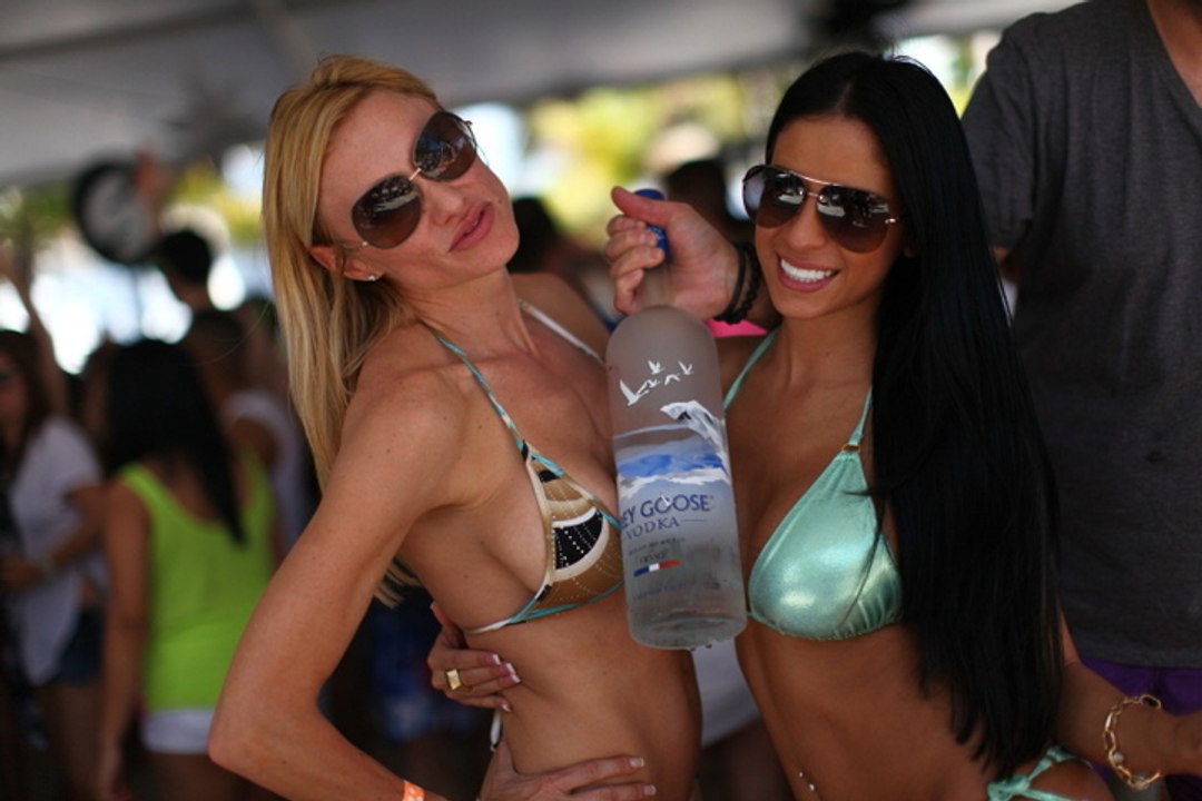 Unicutt.tv: springbreak 2013 miami music week @ nikki beach moguai