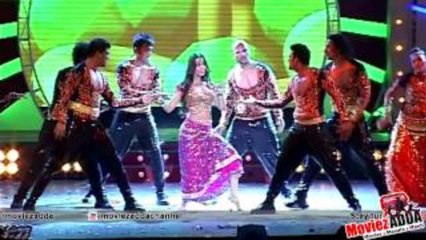 Malaika Arora Khan's Performance @ Women's Prerna Awards 2013 !