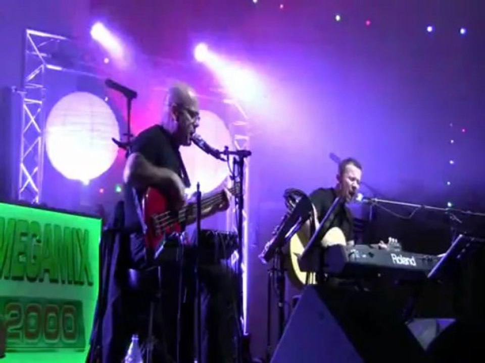 Duovoices Nuit du feu 2013 parc des exposition Toulouse part 1