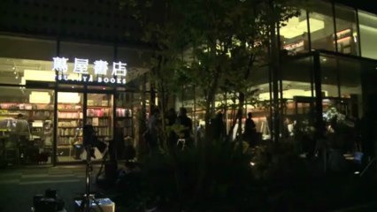 New Murakami novel unveiled to excited fans in Japan