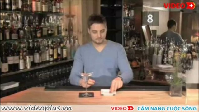 Cách pha chế cocktail Martini