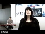 Le phénomène Alex Hepburn chante « Under » dans les locaux du Parisien