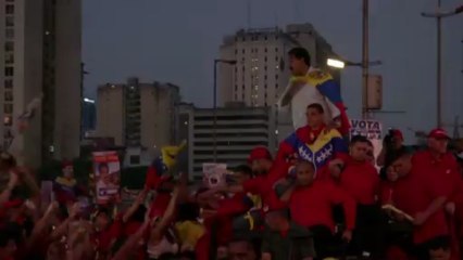 الفنزويليون يستعدون لطي صفحة ما بعد تشافيز