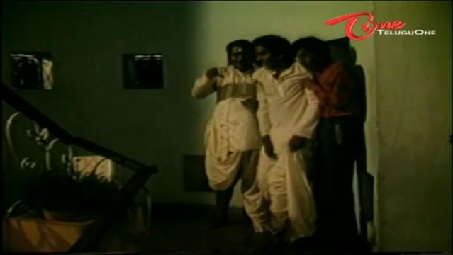 Comedy Scene - Rallapalli Scares Rajendra Prasad