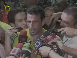 Henrique Capriles juega basket con Panteras de Miranda: "Llevo 9 puntos de 34"
