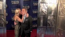 Kelly Ripa Doesn't Touch Base With Regis