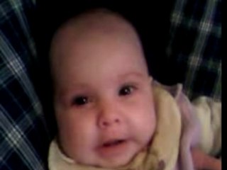 interview manon tres souriante svp!