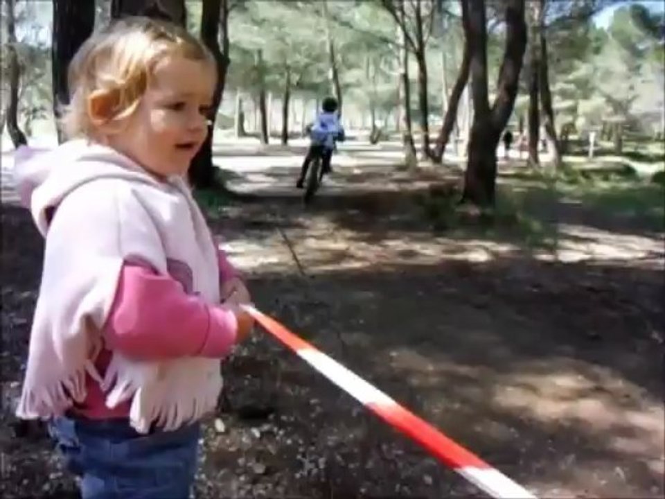 Lilou encourage les coureurs du TRJV