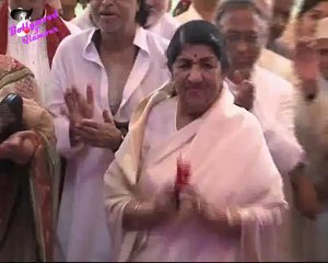 Lata Mangeshkar at the launch of''Vishwa Shanti Sangeet Kala Academy''