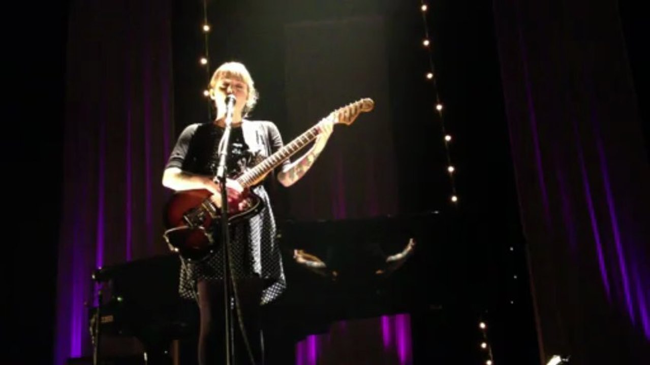 Coeur de pirate hotel amour Live @ les Sables d'Olonne