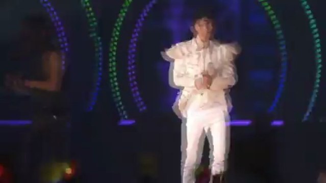 BIGBANG ALIVE TOUR 2012 IN TOKYO FANTASTIC BABY V.I VERSION