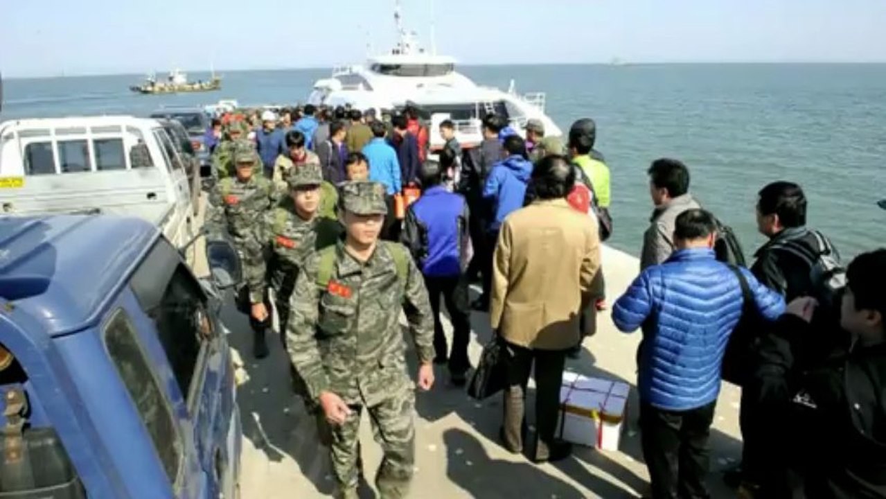 Corées: l'île de Yeonpyeong se prépare au pire