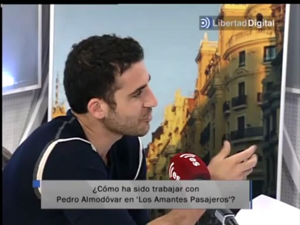MIGUEL ANGEL SILVESTRE ENTREVISTA EN ES CINE 13-04-2013