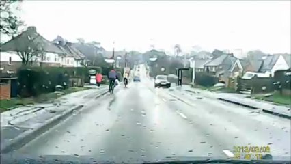 Overtaking Two Cyclists Properly
