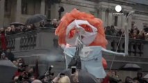 Londra: in centinaia a Trafalgar Square festeggiano la...