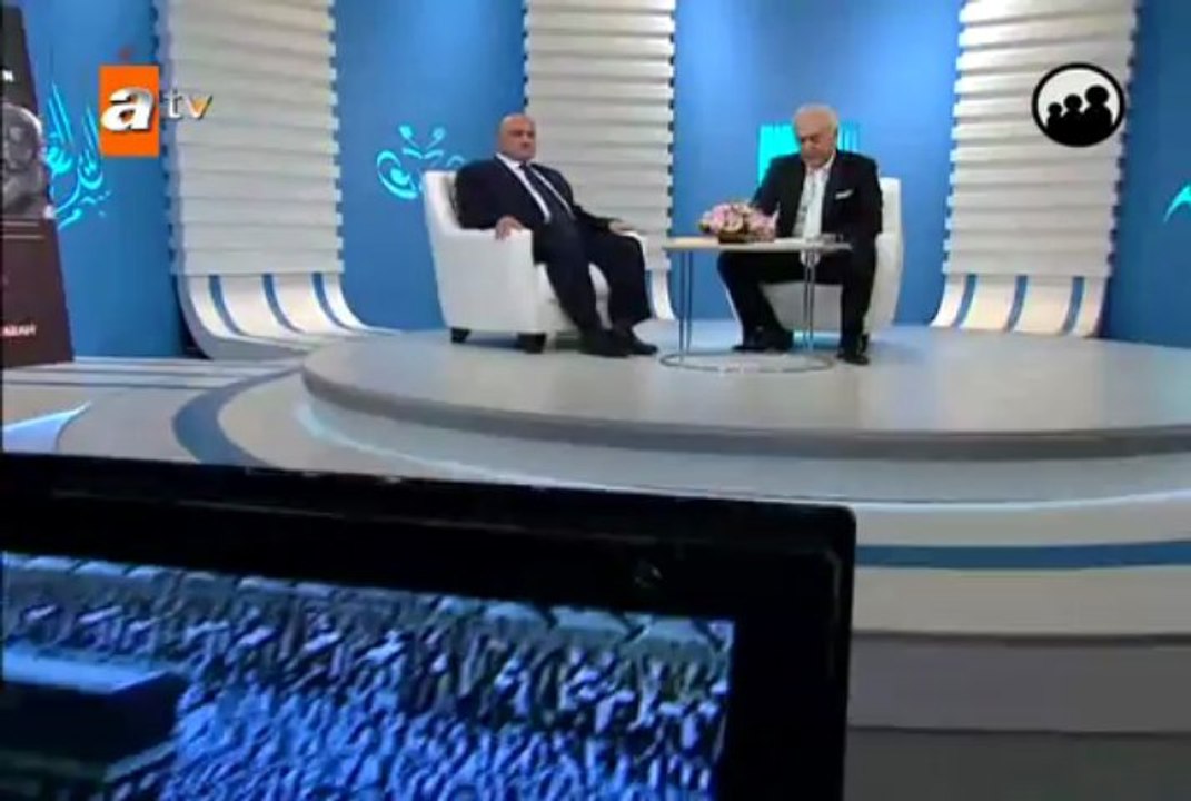 Iftar Ozel 16.08.2011 - Nihat Hatipoglu