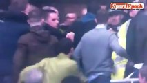 [www.sportepoch.com]FA violent clashes police waving stick fans face covered in blood