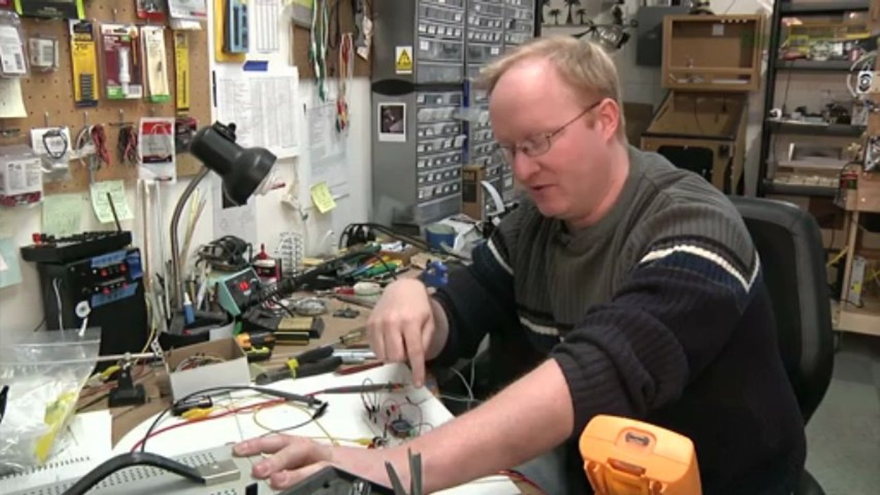 Mail Detection Device - The Ben Heck Show