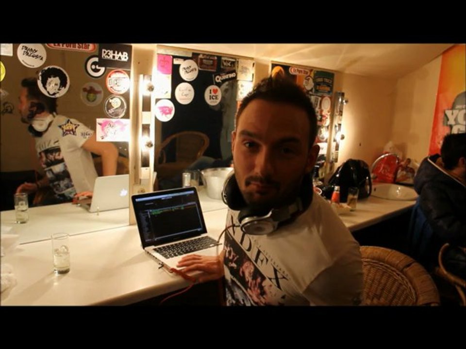 Message @ Deejay Raks