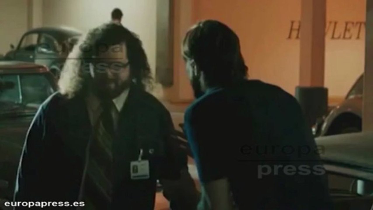 Kutcher se muda a Londres para estar cerca de Kunis