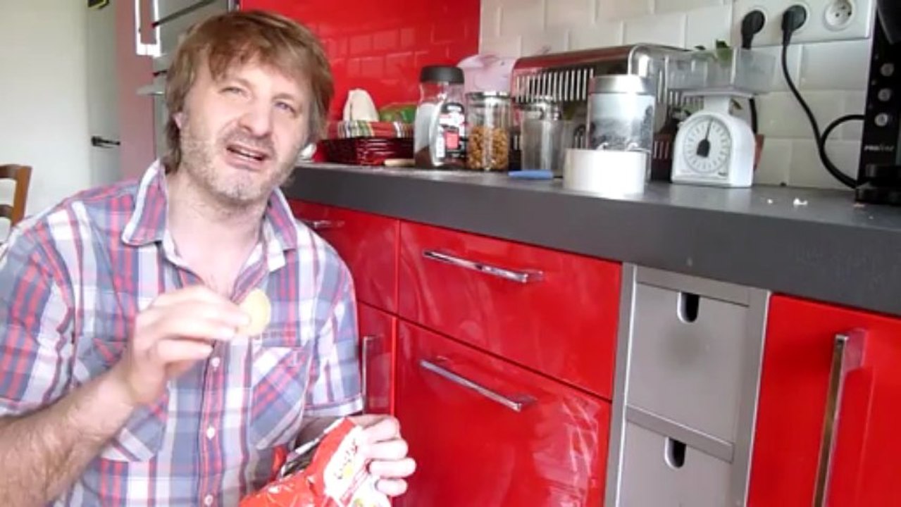 Cyril Perrin présente Le monde du 15 Avril 2013